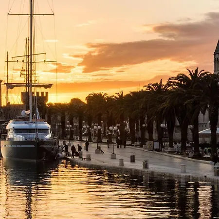 Super Modern Gold, Beautiful View * Trogir